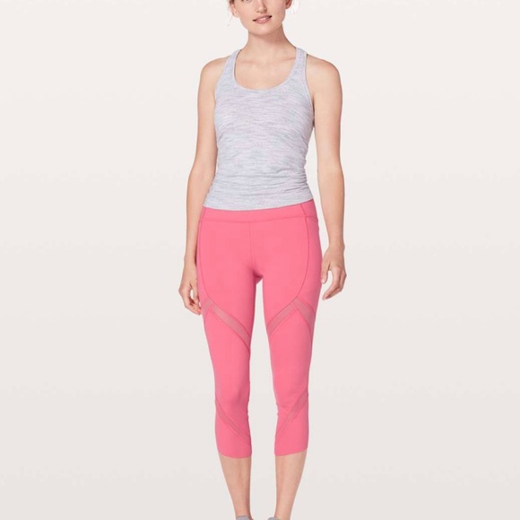 Lululemon On Pace Crop Glossy Hot Pink 6 - Picture 2 of 7